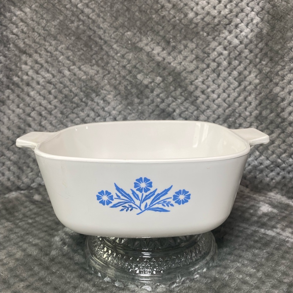 Classic CorningWare Cornflower Casserole Dish - Circa 1985-1999